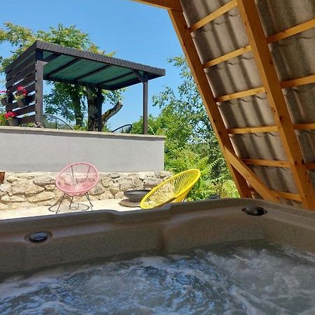 Apartman Hana Apartment Dreznik Grad Luaran gambar