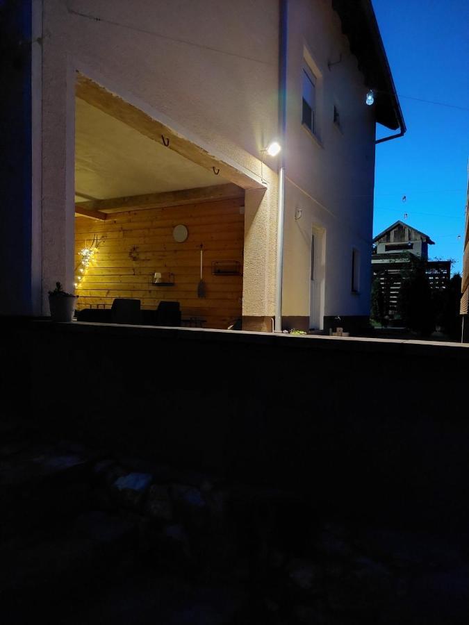 Apartman Hana Apartment Dreznik Grad Luaran gambar