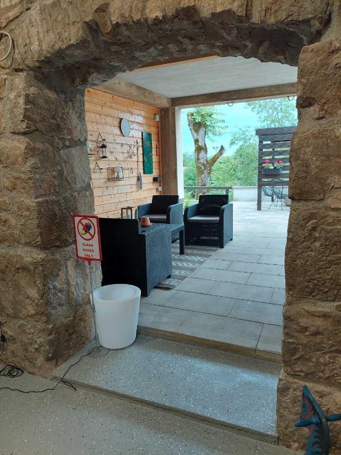 Apartman Hana Apartment Dreznik Grad Luaran gambar